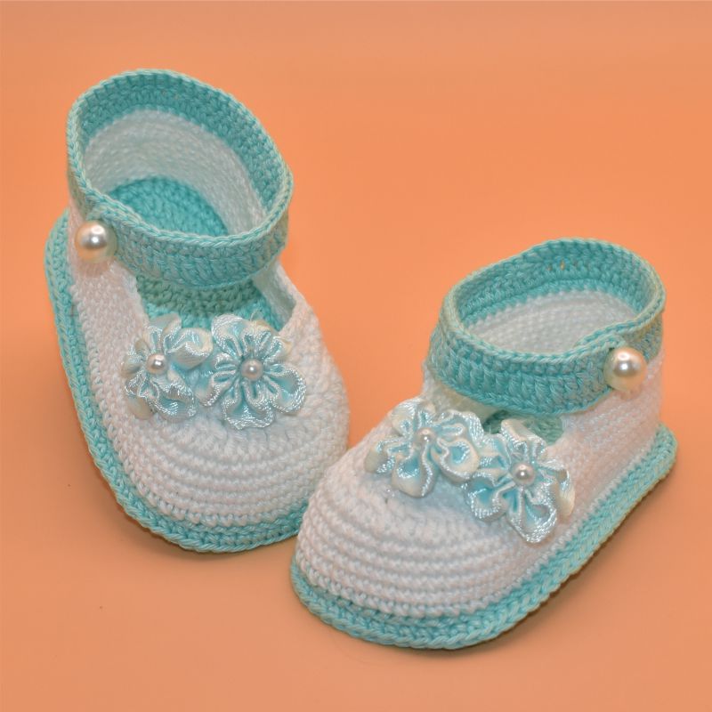 Háčkované střevíčky - bílomentolové