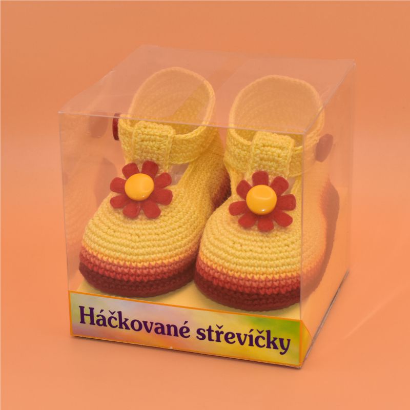 Háčkované střevíčky - žlutočervené