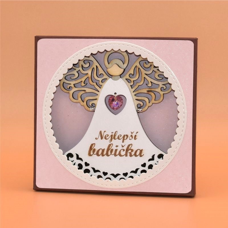 Anděl dřevo s textem k postavení