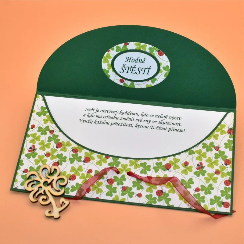 Obálka na peníze s textem zelená - bíllá/berušky 2