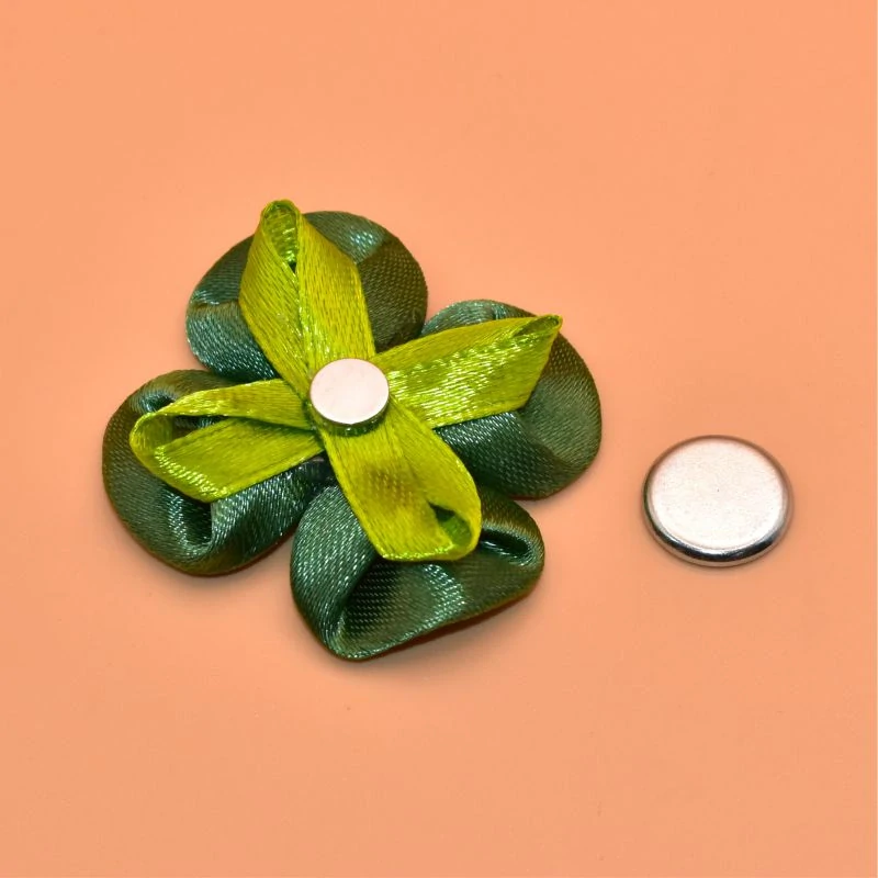 Čtyřlístek kanzashi s beruškou