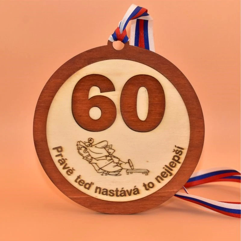 Medaile dřevo - Výročí 30 žena