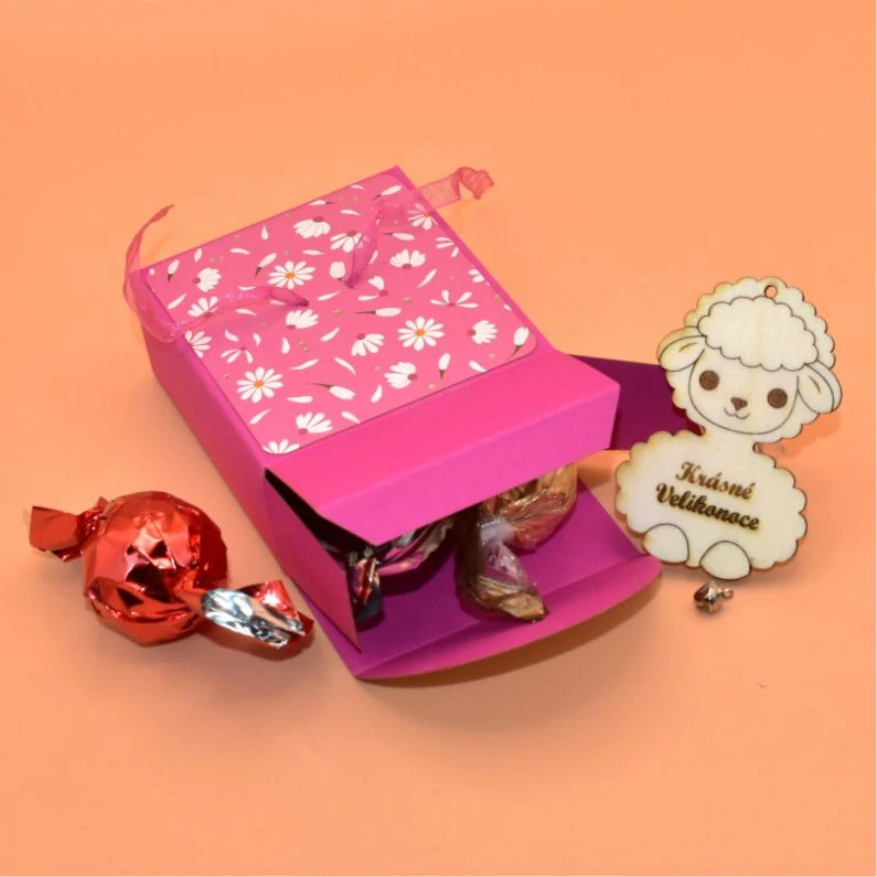 Velikonoční minibonboniera červená - Ovečka